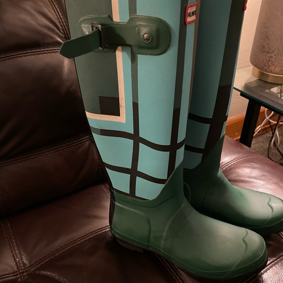 Hunter Rainboots - Picture 2 of 8